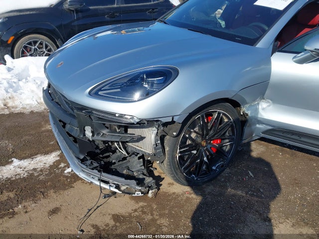 Auction sale of the 2022 Porsche Macan Gts, vin: WP1AF2A58NLB31920, lot number: 44265732