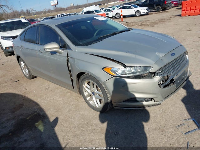 44265757 :رقم المزاد ، 3FA6P0H76GR215633 vin ، 2016 Ford Fusion Se مزاد بيع
