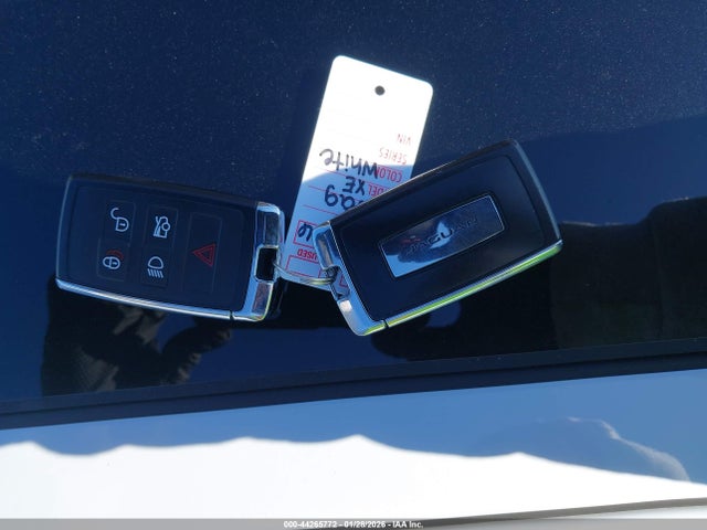 2020 JAGUAR XE SAJAE4FX0LCP56286 Photo 10
