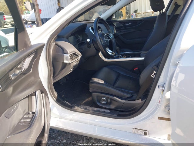 2020 JAGUAR XE SAJAE4FX0LCP56286 Photo 4