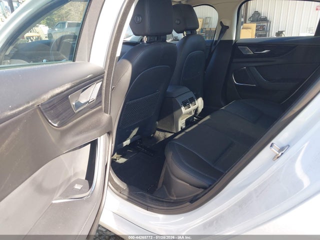 2020 JAGUAR XE SAJAE4FX0LCP56286 Photo 7