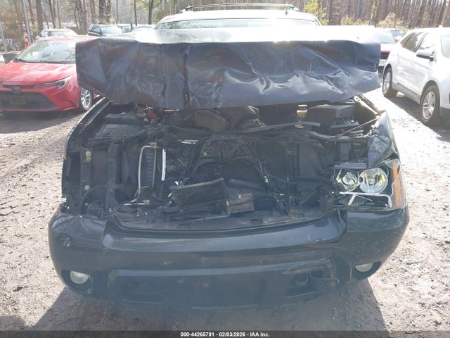 2011 CHEVROLET SUBURBAN 1GNSKJE30BR374934 Photo 5