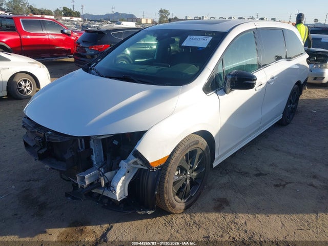 5FNRL6H72RB069032 Honda Odyssey Sport