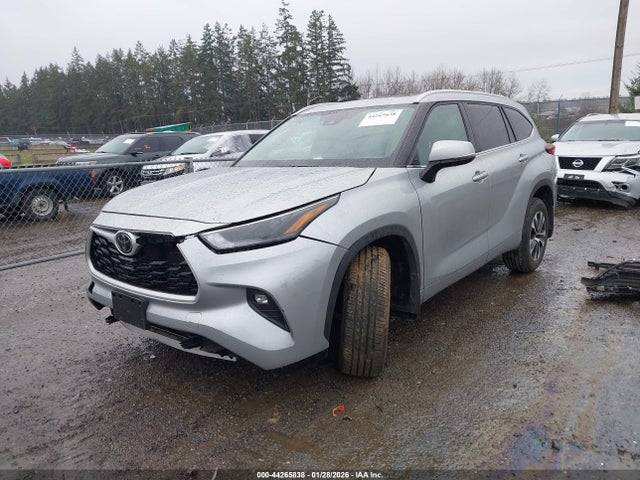 5TDGZRBH3NS178386 Toyota Highlander Xle