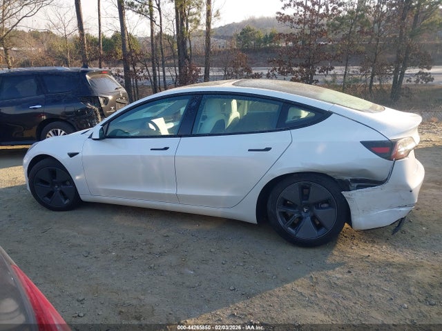 44265850 :رقم المزاد ، 5YJ3E1EA9MF026318 vin ، 2021 Tesla Model 3 Standard Range Plus Rear-wheel Drive مزاد بيع
