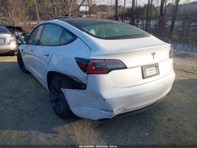 2021 TESLA MODEL 3 5YJ3E1EA9MF026318 Photo 2