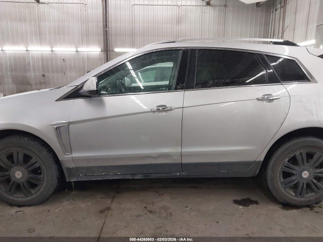 44265903 :رقم المزاد ، 3GYFNEE35GS568625 vin ، 2016 Cadillac Srx Luxury Collection مزاد بيع