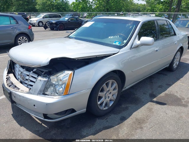2011 CADILLAC DTS 1G6KH5E64BU150252 Photo 1