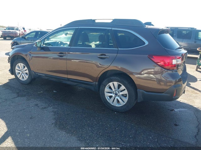 4S4BSAFC3K3261596 Subaru Outback 2.5i Premium
