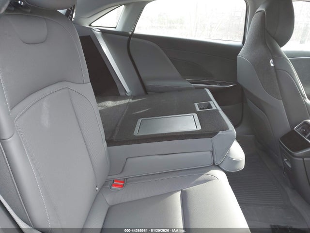 Lucid Air Pure 2025 50EA1PGA4SA009060 Image 8