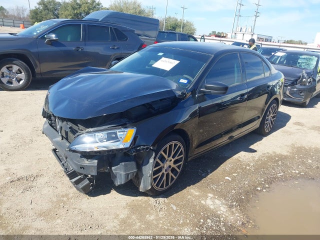 3VW2K7AJ7FM424264 Volkswagen Jetta 2.0l S