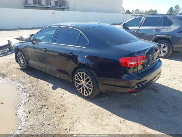 3VW2K7AJ7FM424264 Volkswagen Jetta 2.0l S