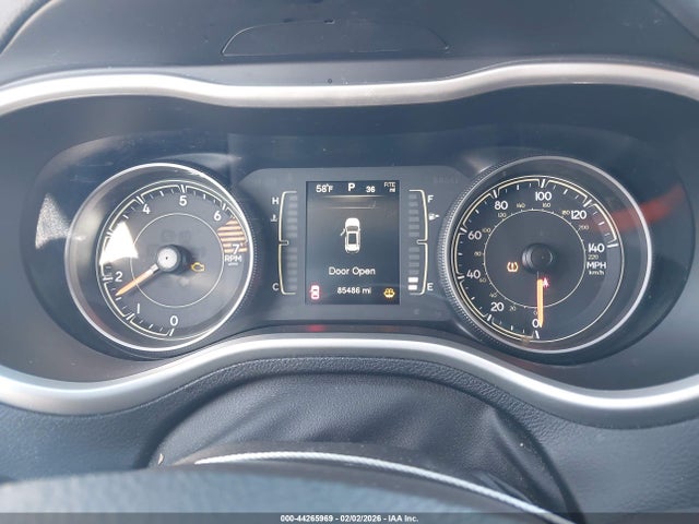 1C4PJMAB1GW117001 Jeep Cherokee Sport