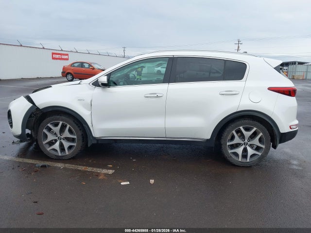 Продажа на аукционе авто 2017 Kia Sportage Sx Turbo, vin: KNDPRCA62H7096015, номер лота: 44265988
