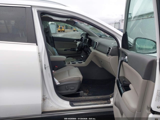 Продажа на аукционе авто 2017 Kia Sportage Sx Turbo, vin: KNDPRCA62H7096015, номер лота: 44265988