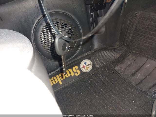 2000 CHEVROLET BLAZER 1GNDT13W8Y2114916 Photo 10