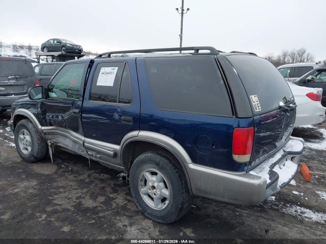 2000 CHEVROLET BLAZER 1GNDT13W8Y2114916 Photo 2