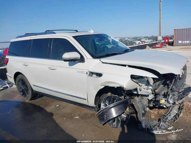 5LMJJ2LT7LEL19043 Lincoln Navigator Reserve