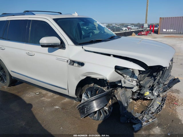 5LMJJ2LT7LEL19043 Lincoln Navigator Reserve