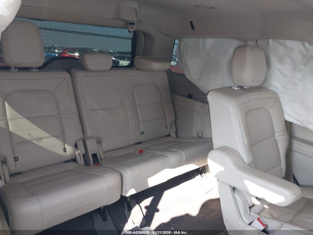 5LMJJ2LT7LEL19043 Lincoln Navigator Reserve