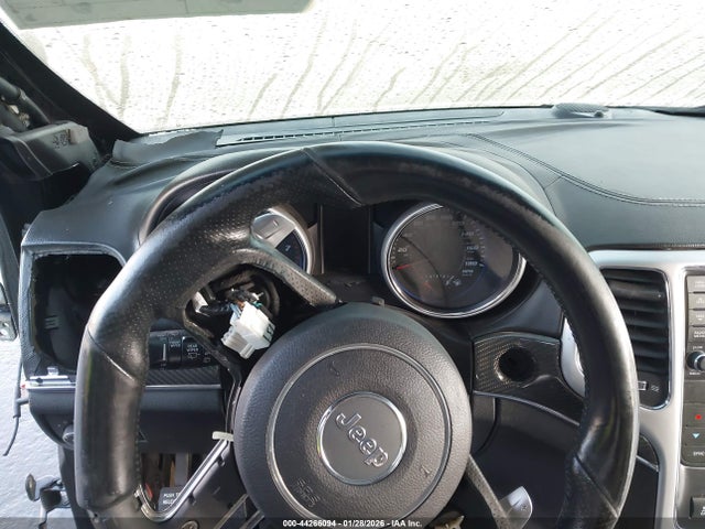 44266094 :رقم المزاد ، 1C4RJFDJXDC514081 vin ، 2013 Jeep Grand Cherokee Srt8 مزاد بيع