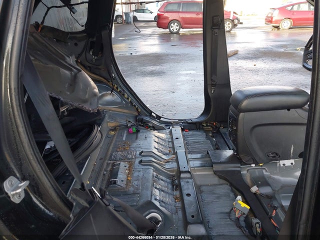 44266094 :رقم المزاد ، 1C4RJFDJXDC514081 vin ، 2013 Jeep Grand Cherokee Srt8 مزاد بيع
