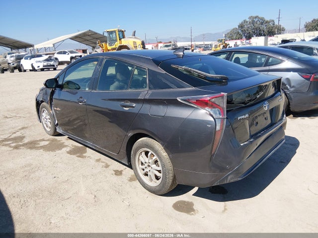 Toyota Prius Two 2018 JTDKBRFU6J3595549 Image 3