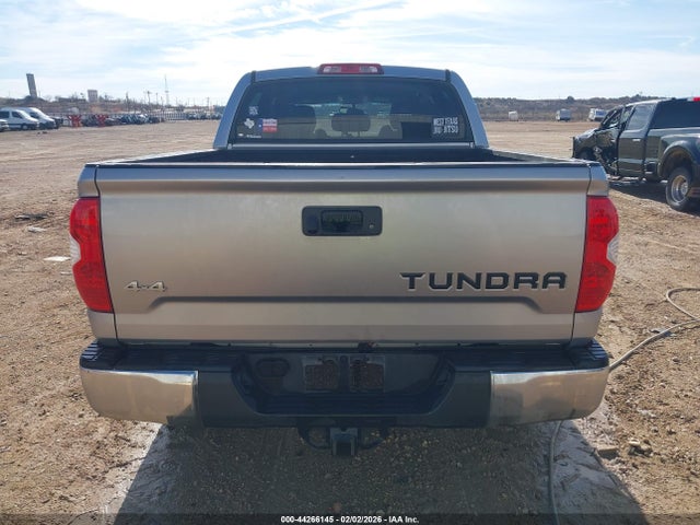 5TFDW5F1XGX508961 Toyota Tundra Sr5 5.7l V8