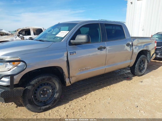 5TFDW5F1XGX508961 Toyota Tundra Sr5 5.7l V8