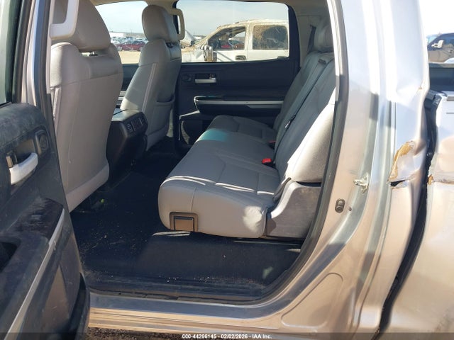 5TFDW5F1XGX508961 Toyota Tundra Sr5 5.7l V8