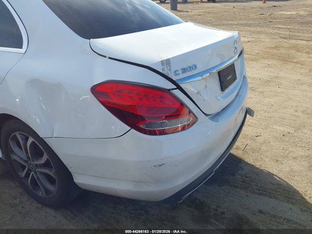 Aukcja sprzedaży 2017 Mercedes-benz C 300 Luxury/sport, vin: 55SWF4JB0HU226339, numer aukcji: 44266163