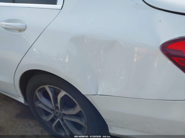 Aukcja sprzedaży 2017 Mercedes-benz C 300 Luxury/sport, vin: 55SWF4JB0HU226339, numer aukcji: 44266163