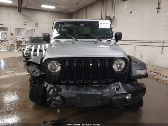 44266166 :رقم المزاد ، 1C4GJXAN9MW615437 vin ، 2021 Jeep Wrangler Willys Sport مزاد بيع