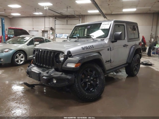 44266166 :رقم المزاد ، 1C4GJXAN9MW615437 vin ، 2021 Jeep Wrangler Willys Sport مزاد بيع