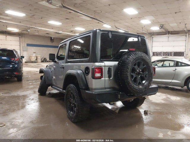44266166 :رقم المزاد ، 1C4GJXAN9MW615437 vin ، 2021 Jeep Wrangler Willys Sport مزاد بيع