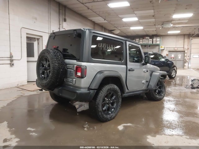 44266166 :رقم المزاد ، 1C4GJXAN9MW615437 vin ، 2021 Jeep Wrangler Willys Sport مزاد بيع