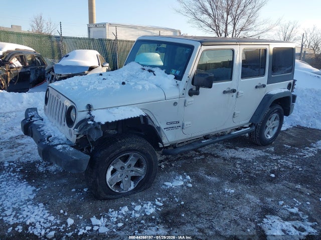 1C4BJWDG1FL577840 Jeep Wrangler Unlimited Sport