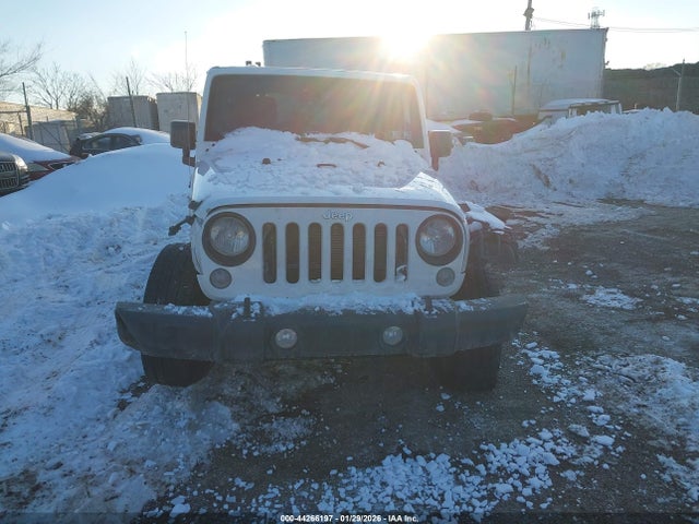 1C4BJWDG1FL577840 Jeep Wrangler Unlimited Sport