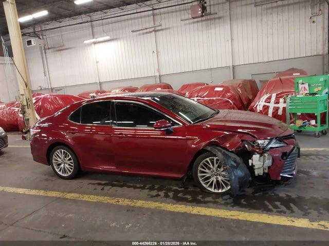 4T1BZ1HK0JU502152 Toyota Camry Xle V6