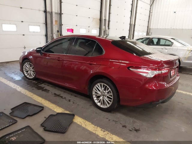 4T1BZ1HK0JU502152 Toyota Camry Xle V6
