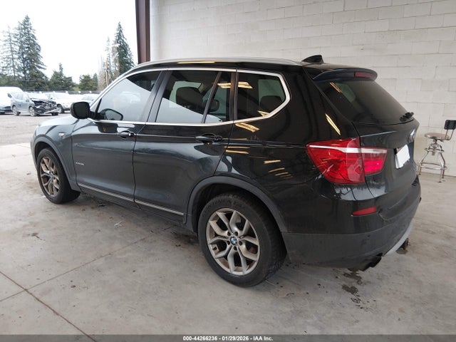 2013 BMW X3 5UXWX9C55D0A10659 Photo 2