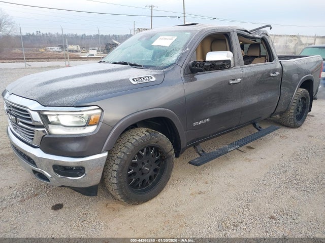 44266240 :رقم المزاد ، 1C6SRFRTXKN570535 vin ، 2019 Ram 1500 Laramie  4x4 6'4 Box مزاد بيع