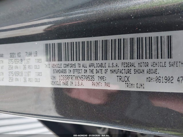 44266240 :رقم المزاد ، 1C6SRFRTXKN570535 vin ، 2019 Ram 1500 Laramie  4x4 6'4 Box مزاد بيع