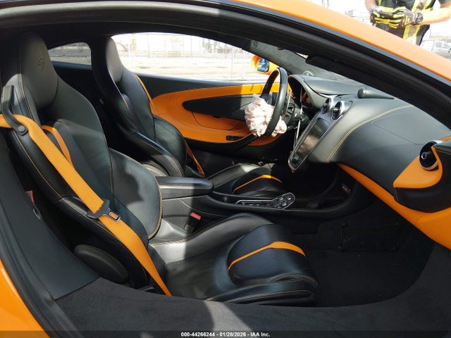 2016 MCLAREN 570S SBM13DAA0GW000430 Photo 4