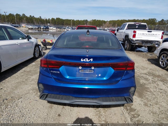 KIA Forte Lxs 2022 3KPF24AD9NE484083 Image 16