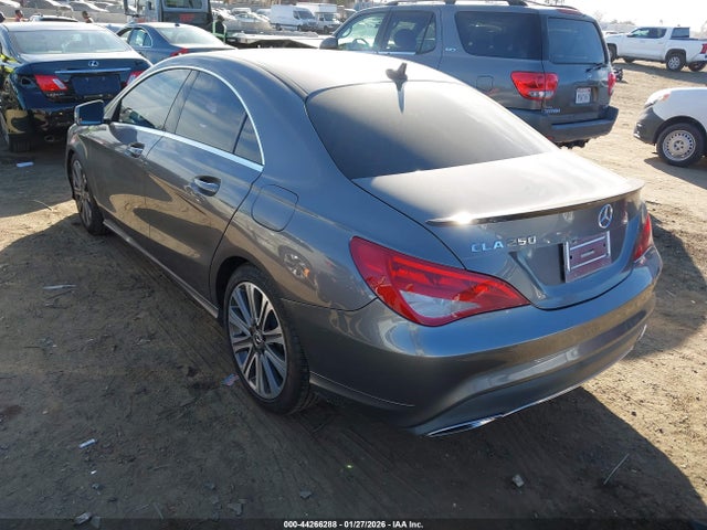 Mercedes-Benz CLA 250 2018 WDDSJ4EB2JN647274 Image 3