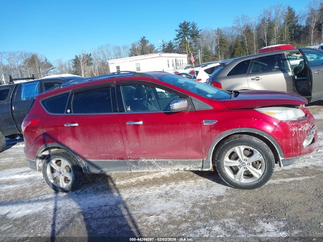 1FMCU9GX7GUA88133 Ford ESCAPE SE