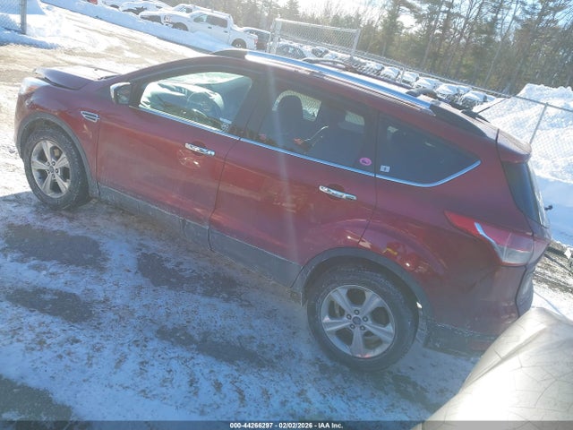 1FMCU9GX7GUA88133 Ford ESCAPE SE