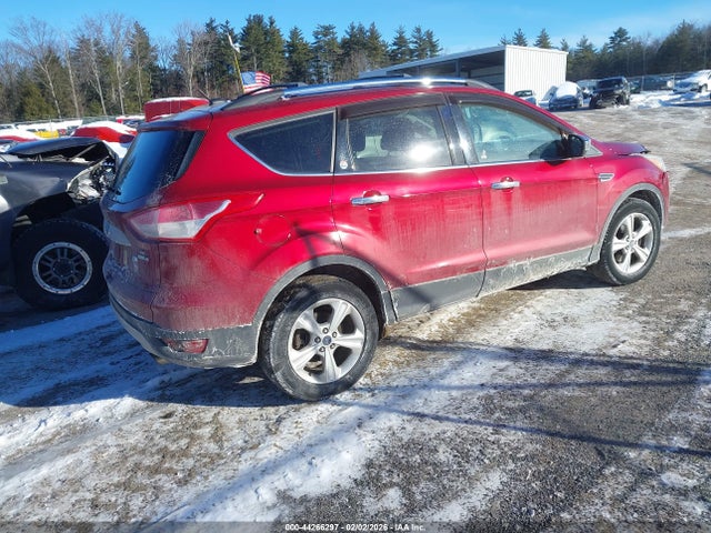 1FMCU9GX7GUA88133 Ford ESCAPE SE