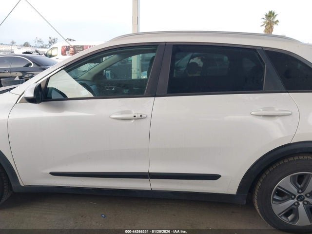 44266331 :رقم المزاد ، KNDCB3LC9K5337741 vin ، 2019 Kia Niro Lx مزاد بيع